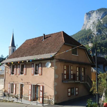 Апартаменты Le Postillon Rez Saint-Pierre-d'Entremont  Экстерьер фото